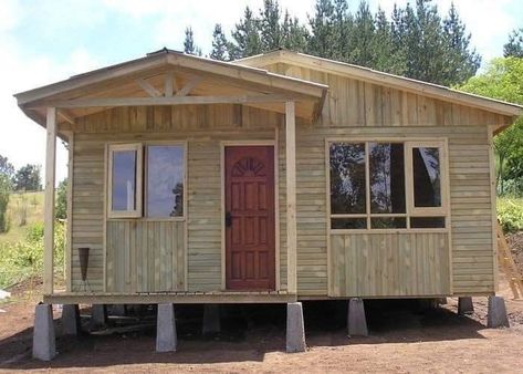 Philippine Homes, Nipa Hut, Wood House Design, Stilt House, Bamboo Roof, Bamboo Building, Hut House, Bamboo House Design, Small Tiny House