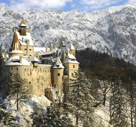 Bran Dracula castle winter Romania Carpathian mountains most beautiful landscapes eastern european medieval castles Draculas Castle Romania, Bran Castle Romania, Bran Castle, Dracula Castle, Visit Romania, Transylvania Romania, Haunted Castle, Voyage Europe, Brasov