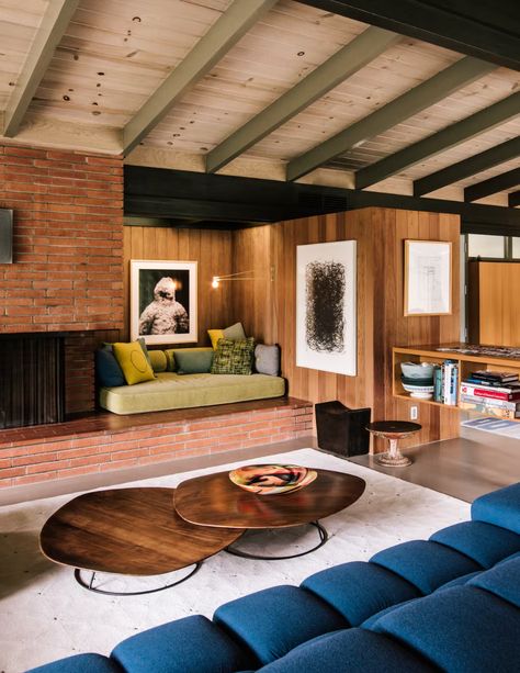 Artistic House Design, Off Centered Fireplace Living Room, 1960s California House, 1970s Style House, Living Room Lounge Ideas, Mcm Family Room, Midmod Living Room, Northwest Contemporary Interiors, Apartment Decor Men