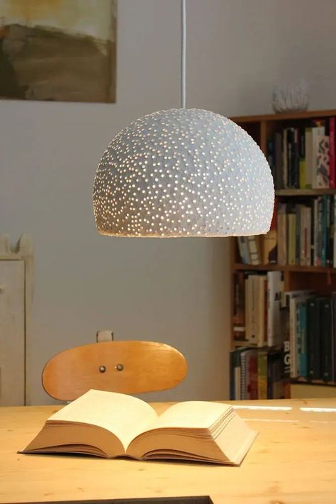 Paper Mache Pendant Light, Diy Suspension, Diy Luminaire, Paper Mache Projects, Pendant Light Set, Lampe Art Deco, Beaded Lampshade, Diy Lampe, Paper Mache Crafts