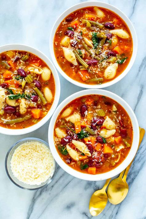 10 Healthy Fall Instant Pot Recipes - The Fitnessista Dump Soup Recipes, Fall Instant Pot Recipes, Instant Pot Minestrone Soup, Instant Pot Minestrone, Instant Pot Freezer Meals, Chicken Broccoli Rice Casserole, Instant Pot Soup Recipes, Dump Meals, Pesto Chicken Pasta