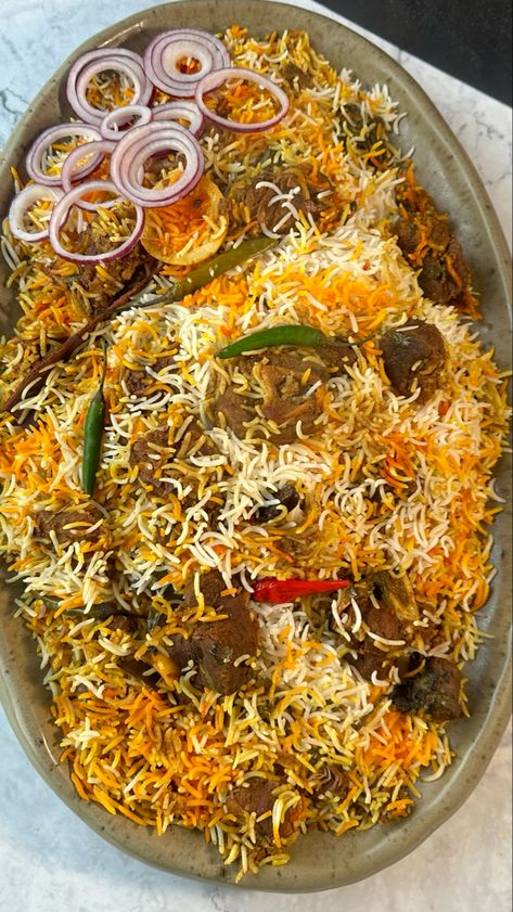 Biryani Beef Biryani Photography, Biriyani Photos Snap, Biryani Pics, Biryani Images, Biryani Aesthetic, Biryani Photography, Chicken Biryani Recipe Pakistani, Biryani Mutton, Cooking Snap