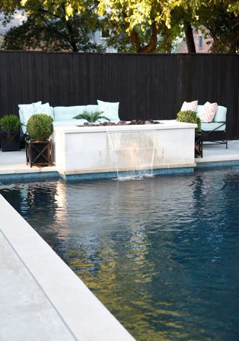 Small Pool Fountain, Simple Pool Water Feature, Modern Pool Water Feature, Pool Fountain Wall, Pool Fountains Waterfall, Pool Designs Modern, Pool Surround, Swimming Pool Waterfall, Pool And Patio