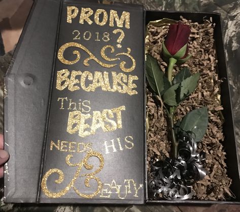 Prom Proposal Posters Ideas, Princess Promposal Ideas, Disney Theme Hoco Proposal, Repunzle Prom Proposal, Disney Themed Hoco Proposals, Disney Princess Promposal Ideas, Hoco Proposals Ideas Disney, Disney Princess Hoco Proposals, Princess Promposal