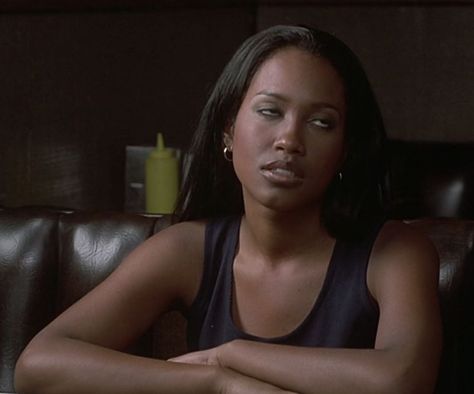 Maia Campbell 90s, Maia Campbell, Beauty Advertising, Natural Hair Styles Easy, Long Faces, Dark Skin Women, Fade To Black, Black Culture, Vintage Glamour