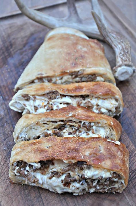 Sausage Bread Recipe, Elk Meat Recipes, Venison Sausage Recipes, Ground Venison Recipes, Venison Sausage, Elk Recipes, Venison Burgers, Deer Recipes, Sausage Bread