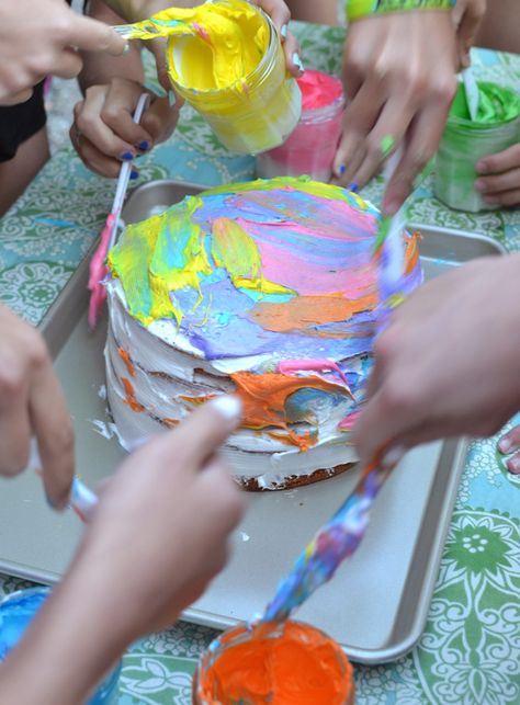 kids collaborate to make an artsy cake with colored frosting Artsy Cake, Colored Frosting, Painted Cake, Summertime Crafts, Kids Painting Crafts, Cake Kids, Elephant Party, Art Bar, Painted Cakes