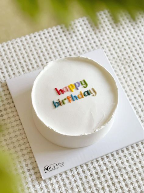 Quirky Birthday Cake, Minimalist Bday Cake, Colorful Birthday Cake, Korean Cake, Funny Birthday Cakes, Mini Cakes Birthday, Birthday Cakes For Men, Creative Birthday Cakes, Bento Cake