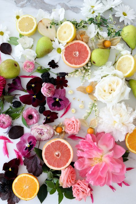 a summery assortment of fruit & blooms Flowers And Fruit, Arte Floral, Beautiful Blooms, Flower Child, Summer Flowers, Decoration Design, Love Flowers, Flowers Photography, Pretty Flowers