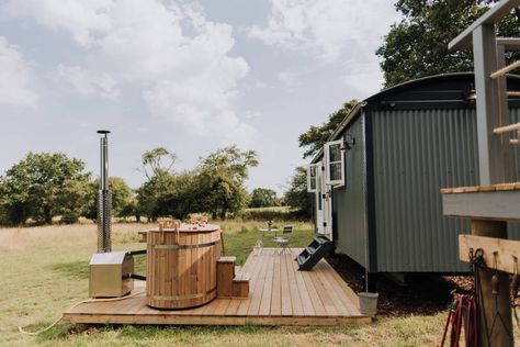 Luxury Shepherds Hut Interior, Shepherds Hut Exterior, Shepherds Hut Interior, Shepherds Huts, Shepherd Hut, Shepherd Huts, Small Kitchenette, Canopy And Stars, Hut House