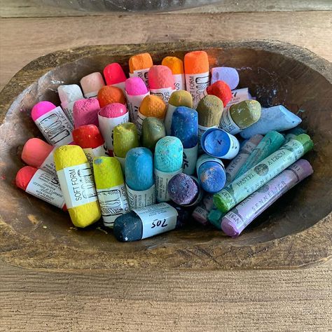 Diy Art Supplies, Homemade Watercolors, Have A Beautiful Sunday, Eureka Moment, Soft Pastel Art, Beautiful Sunday, Abstract Watercolor Art, Artist Aesthetic, My Art Studio