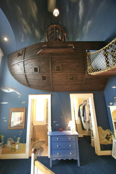 The pirate ship bedroom by Kuhl Design Build is the coolest kids bedroom we've seen. Pirate Ship Bedroom, Pirate Ship Bed, Pirate Bedroom, Pirate Room, Unique Bedroom Design, Interior Design Minimalist, Cool Kids Bedrooms, A Ship, Awesome Bedrooms