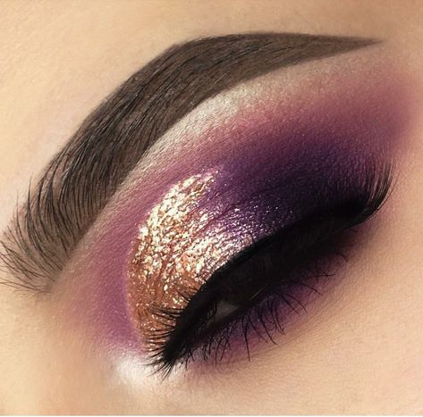 Make Up Designs, Make Up Gold, Drag Make-up, Trendy Eyeshadow, Purple Eye Makeup, Makeup Eyeshadow Palette, Purple Makeup, Colorful Eye Makeup, Gold Makeup