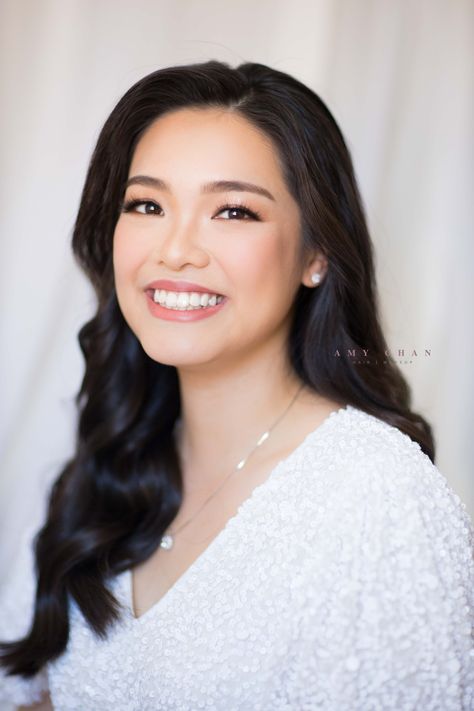 Asian Bride soft waves hair and makeup Sydney Asian Mom Hair Wedding, Wedding Make Up Natural Asian, Simple Bridesmaid Makeup Asian, Simple Asian Wedding Makeup, Wedding Asian Hairstyles, Asian Hollywood Waves, Wedding Makeup Elegant, Wedding Asian Hair, Asian Wedding Hair And Makeup