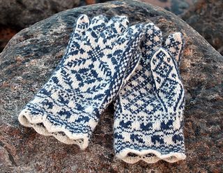 Knitted Gloves Mittens, Knitting Mittens, Norwegian Knitting, Knitted Mittens Pattern, Fair Isle Knitting Patterns, Knitted Mittens, Mittens Pattern, Knit Mittens, Fair Isle Knitting