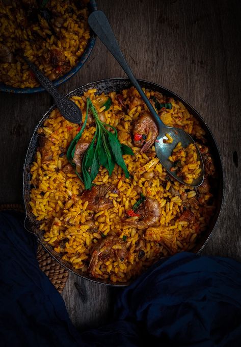 Jollof Rice Photography, African Food Photography, Nigerian Delicacies, Dishes Photography, Kulfi Recipe, Kitchen Photography, Native Foods, West African Food, Rice Food