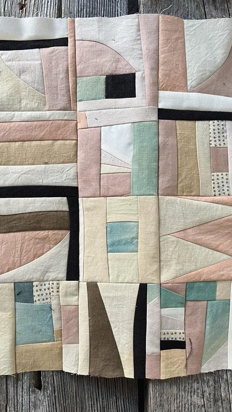 Patchwork Wall Hanging, Art Quilts Inspiration, Abstract Quilting, Improv Patchwork, Quilt Curtains, Garden Quilt Pattern, Abstract Quilts, Improv Quilt, Abstract Patchwork