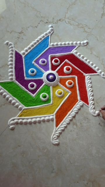 Rangoli Easy Design, Swastik Rangoli Designs, Swastik Rangoli, Rangoli Designs Easy, Very Easy Rangoli Designs, Rangoli Easy, Rangoli Side Designs, Easy Design, Easy Rangoli Designs