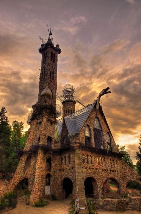 Bishops castle rye Colorado. My great step uncle built this. his name is Jim Bishop who is the brother of Will Bishop who is the uncle of my step father. Jim Bishop is still building on to it Rye Colorado, Bishops Castle Colorado, Strange Architecture, Bishop Castle, Creepy Photography, Pueblo Colorado, Colorado Girl, Colorado Living, Interesting Architecture