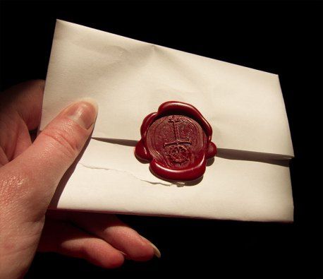 If you've taken up the art of wax sealing letters you may have The Jane Austen Syndrome! Jane Austen Letters, Wax Sealed Letters, Sealed Letter, Letter Wax Seal, Vampire The Masquerade, Wax Stamps, Daily Prompts, Wax Sealing, Old Letters