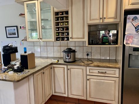 Early 2000s Kitchen, 2000s Home Decor, 2000s Kitchen, 2000s Home, Production Design, Early 2000s, Home Decor Kitchen, Decor Kitchen, Kitchen Renovation