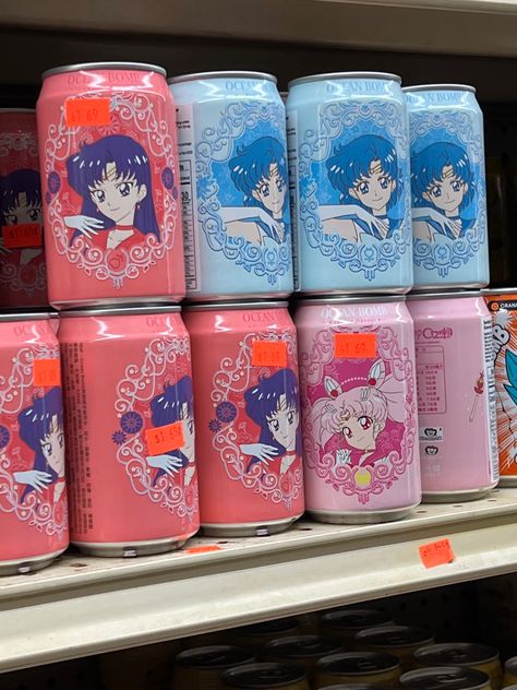 Pear Drinks, Asian Supermarket, Japanese Drinks, Sailor Moon Merchandise, Soda Drink, Soda Machines, Soda Drinks, Drinks Machine, Minako Aino