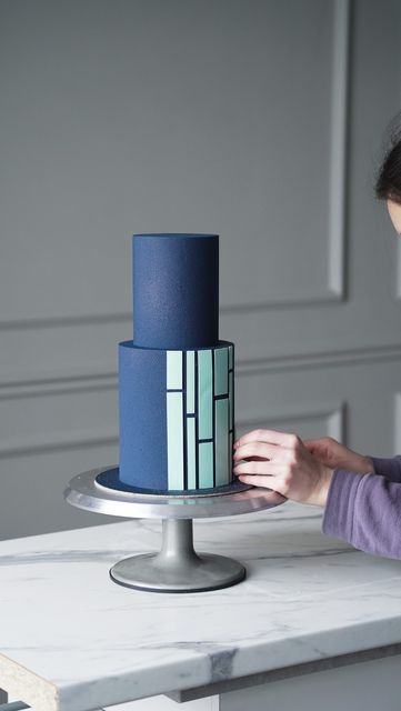 Geometric Cakes, Geometric Cake Design, Geometric Cake, Cakes For Men, Cake Tutorial, Cake Decorating Techniques, Cute Cakes, Geometric Design, Geometry