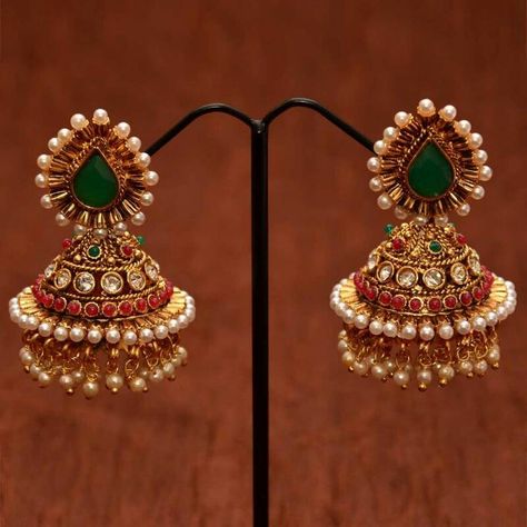 Emerald polki earrings Rings Gold Simple, Buttalu Designs, Gold Jhumka Designs, Beautiful Gold Earrings, Temple Jewellery Earrings, Jhumka Designs, Gold Jhumka, Gold Jhumka Earrings, Indian Jewelry Earrings