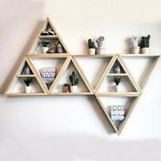 Wish - Acheter en s'amusant Unusual Shelves, Triangle Shelves, Wall Mounted Wood Shelves, Shelves Design, Triangle Shelf, Wooden Wall Shelves, Wall Shelf Decor, Wooden Wall Hangings, Decorating Shelves