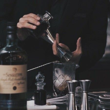 ♡ Pinterest @paparikaa Victor Frankenstein, مرسيدس بنز, Slytherin Aesthetic, Addicted To You, Albus Dumbledore, Six Of Crows, + Core + Aesthetic, About Bts, Peaky Blinders