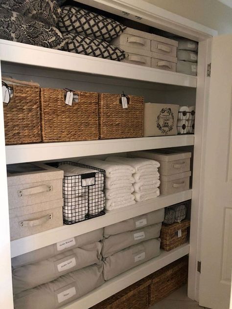 Linen Closets, Organized Closet, Storage Baskets With Lids, Desain Pantry, House Organisation, Linen Cupboard, Grey Storage, Linen Closet Organization, Organization Storage