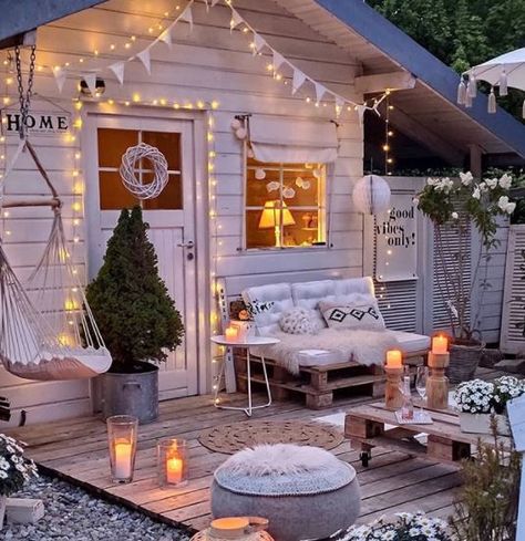 She Shed Interior Ideas, She Shed Interior, Shed Decor, Shed Interior, Craft Shed, Gravel Patio, Backyard Bar, Outdoor Party Decorations, She Sheds