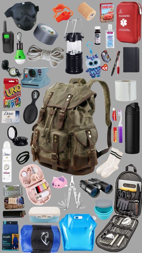 #zombieapocolypse Mochila Edc, High School Lockers, 72 Hour Emergency Kit, Things To Pack, Everyday Bag Essentials, Messanger Bag, Edc Bag, Backpack Essentials, Inside My Bag