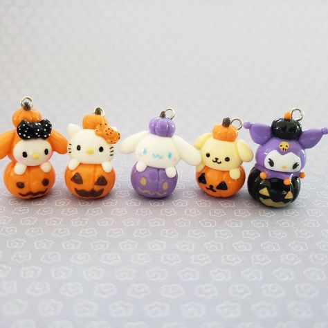 Polymer Clay Kawaii, Clay Keychain, Halloween Clay, Resin Clay, Halloween Charms, Cute Polymer Clay, First Halloween, Polymer Clay Tutorial, Cold Porcelain