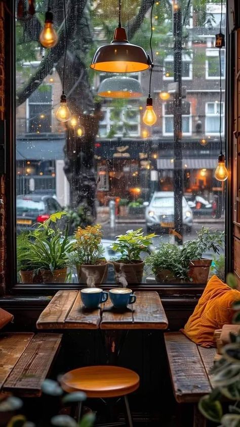 Rain And Coffee, Bar Deco, Cosy Cafe, Bookstore Cafe, Cozy Coffee Shop, Coffee Shop Aesthetic, Coffee Shops Interior, Book Cafe, Cozy Cafe