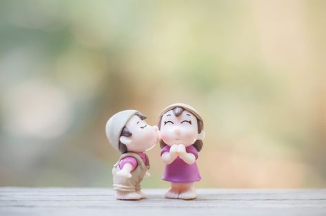 Minifigure Photography, Wedding Invitation Website, Couples Doll, Couples Toys, Girl Cartoon Characters, Hand Drawn Wedding, I Love You Pictures, Romantic Kiss, Wedding Elements