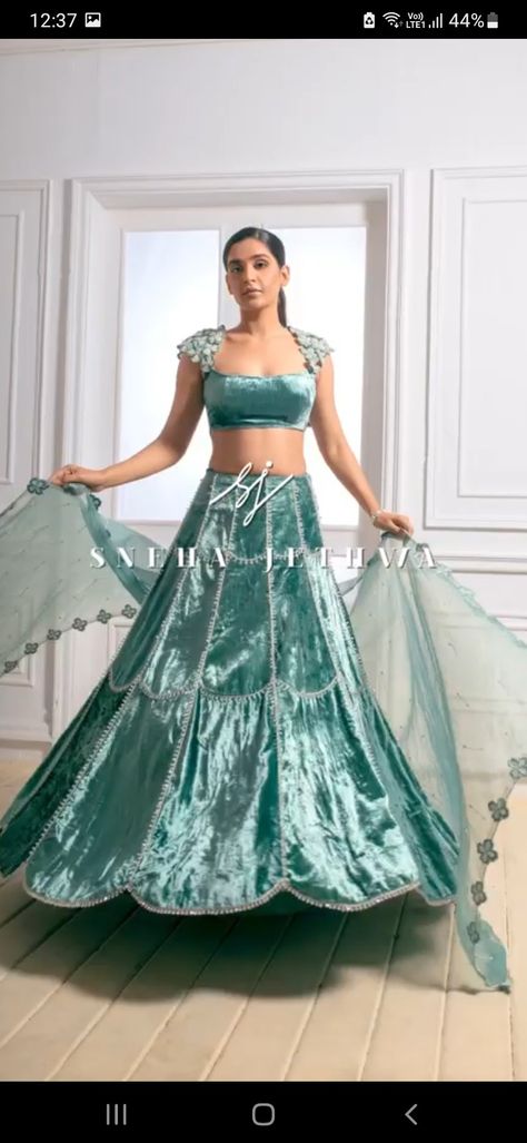 Velvet Half Saree, Modest Blouse Designs For Lehenga, Welwet Lehenga Design, Velvet Blouse Lehenga, Latest Lehenga Designs 2020, Velvet Lehenga Blouse, Velvet Lehenga Designs, Chickenkari Lehenga, Velvet Lengha