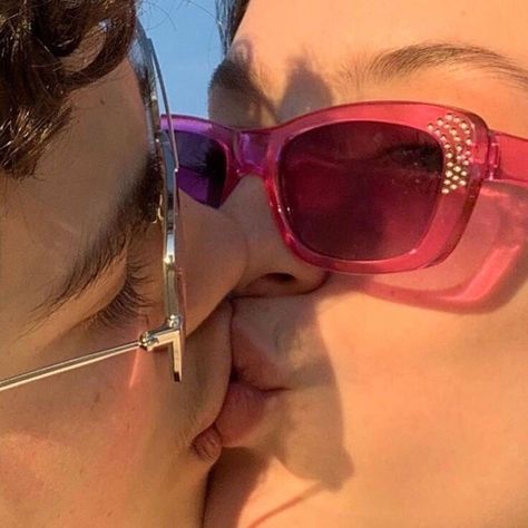 Ella Snyder, Couple Cruise, The Love Club, Vintage Makeup, Boyfriend Goals, Relationship Goals Pictures, Jairzinho, Photo Couple, Boy And Girl