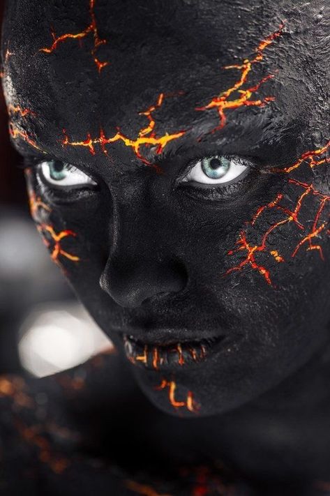 Lava Makeup, Halloweenský Makeup, Halloween Makeup Inspiration, Special Effects Makeup, Fx Makeup, Fantasy Makeup, Arte Fantasy, Costume Makeup, Creative Makeup