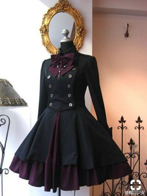 Gaun Abad Pertengahan, Old Fashion Dresses, Kawaii Clothes, Fantasy Fashion, Lolita Dress, Gothic Lolita, Lolita Fashion, A Dress, Gothic Fashion