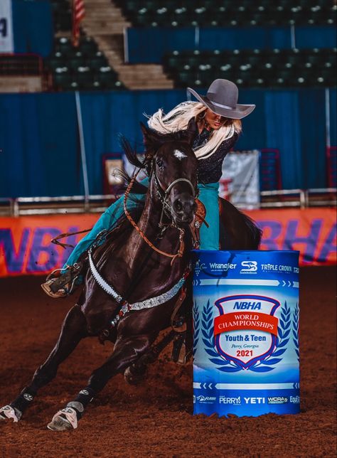 Rodeo Time Wallpaper, Barrel Racer Aesthetic, Barrel Racing Aesthetic, Barrel Racing Photos, Dear Rodeo, Barrel Racing Photography, Barrel Racing Outfits, Rodeo Aesthetic, Cowboy Boots Women Outfits