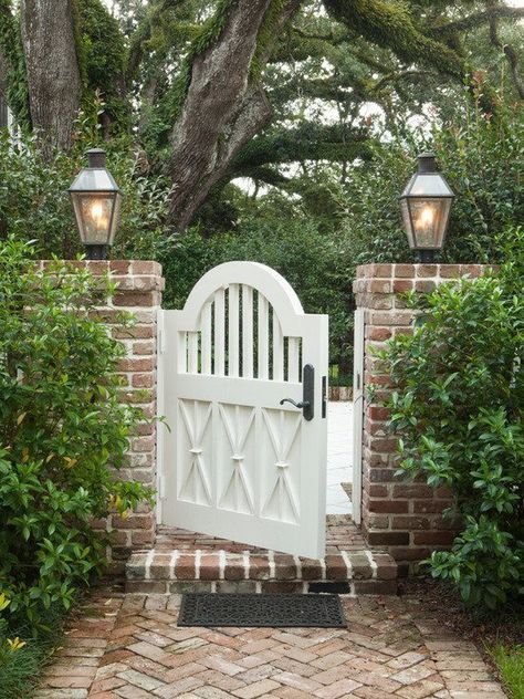 12 Gorgeous Garden Gates - Plus DIY Plans Tor Design, Garden Gates And Fencing, Garden Gate Design, Front Gates, Fence Design, Garden Cottage, Gate Design, Garden Gates, Front Garden