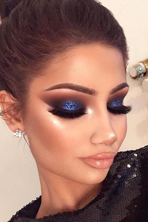 . Machiaj Smokey Eyes, Alat Makeup, Prom Makeup Looks, Prom Queen, Number 16, Neutral Makeup, Makijaż Smokey Eye, Stunning Makeup, Festival Makeup