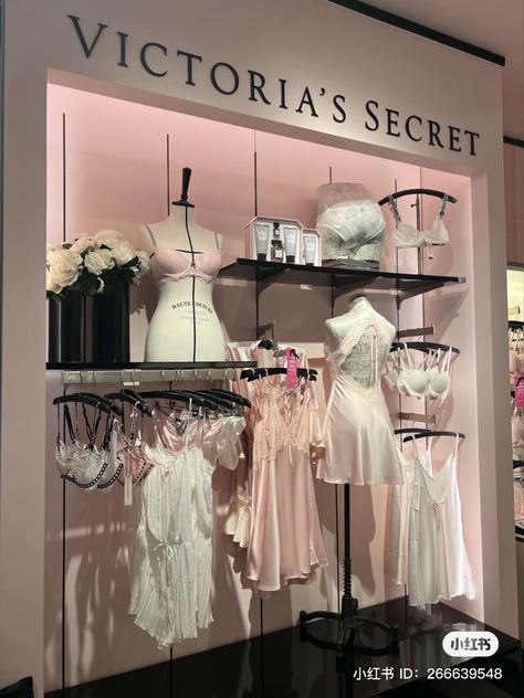 Victoria Secret Clothing Outfits, Victoria Secret Wishlist, Victoria’s Secret Angel, Pink Victoria Secret Clothes, Vs Pink Clothes, Victoria Secret Clothing, Vs Clothes, Victoria Secret Style, Victorias Secret Angels