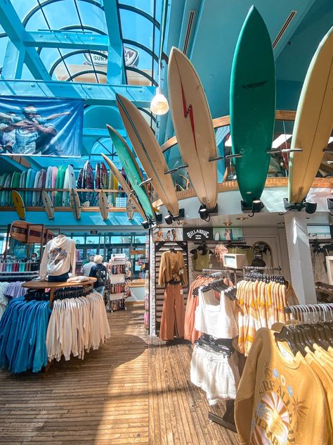 Ron Jon’s Surf Shop 🏄‍♀️ #ronjons #surfboard #ocean #beach #surfshop #oceanvibes #beachdays #travelinspo #cocoa | livharvey-97 Ron Jon Surfboard, Ron Jon Aesthetic, Cocoa Beach Aesthetic, Beach Shop Aesthetic, Ron Jon Surf Shop Aesthetic, Ronjon Surf Shop, Beach Jobs, Billabong Outfits, Surf Shop Aesthetic