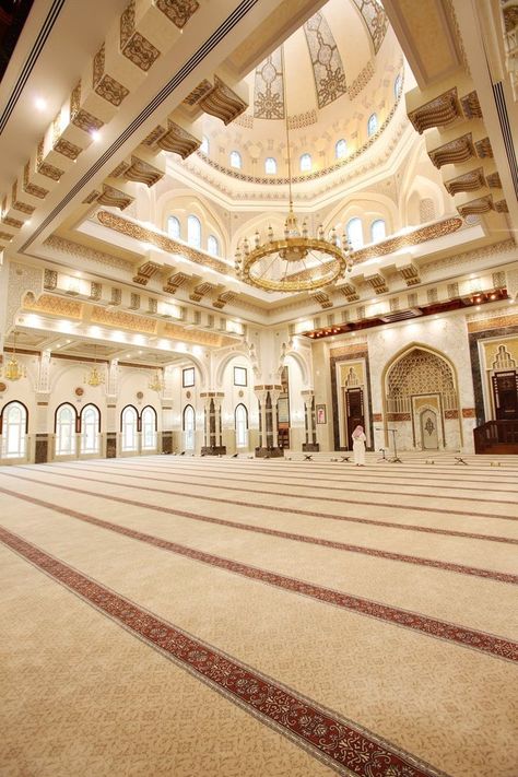 Meditation Room Decor Spiritual, Interior Masjid, Mosque Carpet, Mosque Interior, Mosque Design Islamic Architecture, Muslim Prayer Room Ideas, Spiritual Room, Prayer Room Ideas, Mosque Design