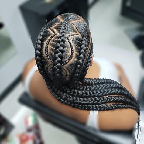 Loulou VEILLARD on Instagram: “Freestyle feed in braids! Walk in today from 3pm to 7 pm. Text 631-213-7178 let me know your coming #naturalhairstyles #voiceofhair #braids…” Freestyle Feed In Braids, Female Braids, Two Cornrow Braids, Cornrows Natural, Hair Braid Patterns, Quick Braids, Feed In Braids, Hairstyles For Ladies, Hair Twists