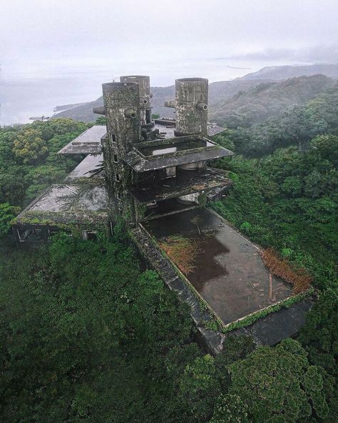 Reset Aesthetic, Haidar Ali, Japanese Hotel, Abandoned Hotels, Brutalism Architecture, Brutalist Architecture, Abandoned Buildings, Brutalism, Picture Captions