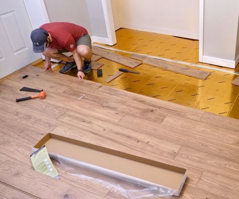 Installing Laminate Flooring for the First Time // Home Renovation Stair Layout, Laying Laminate Flooring, Installing Laminate Flooring, Pergo Flooring, Laminate Kitchen, Linoleum Flooring, Timber Flooring, Bedroom Flooring, Basement Remodeling