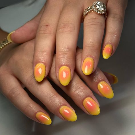 Pink lemonade aura💖 #nails #nailart #naildesigns #nailsofinstagram #nailsnailsnails #nailsmagazine #nailsonfleek #nailstyle #nailtrends #gelxnails #gelx #nailartist #nailinspo #summernails #vacanails #auranails #airbrushnails Lemonade Nails Designs, Yellow And Orange Aura Nails, Yellow Airbrush Nails, Yellow Aura Nails, Pink Lemonade Nails, Yellow Aura, Aura Nails, Airbrush Nails, Beauty Content